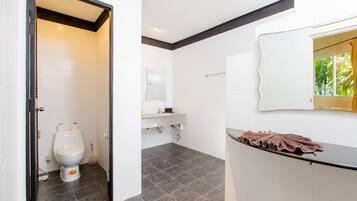 Family | Bathroom