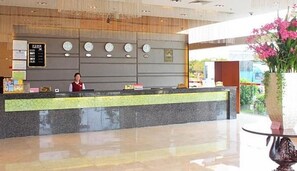Lobby - Kaiserdom Hotel (Guangzhou)