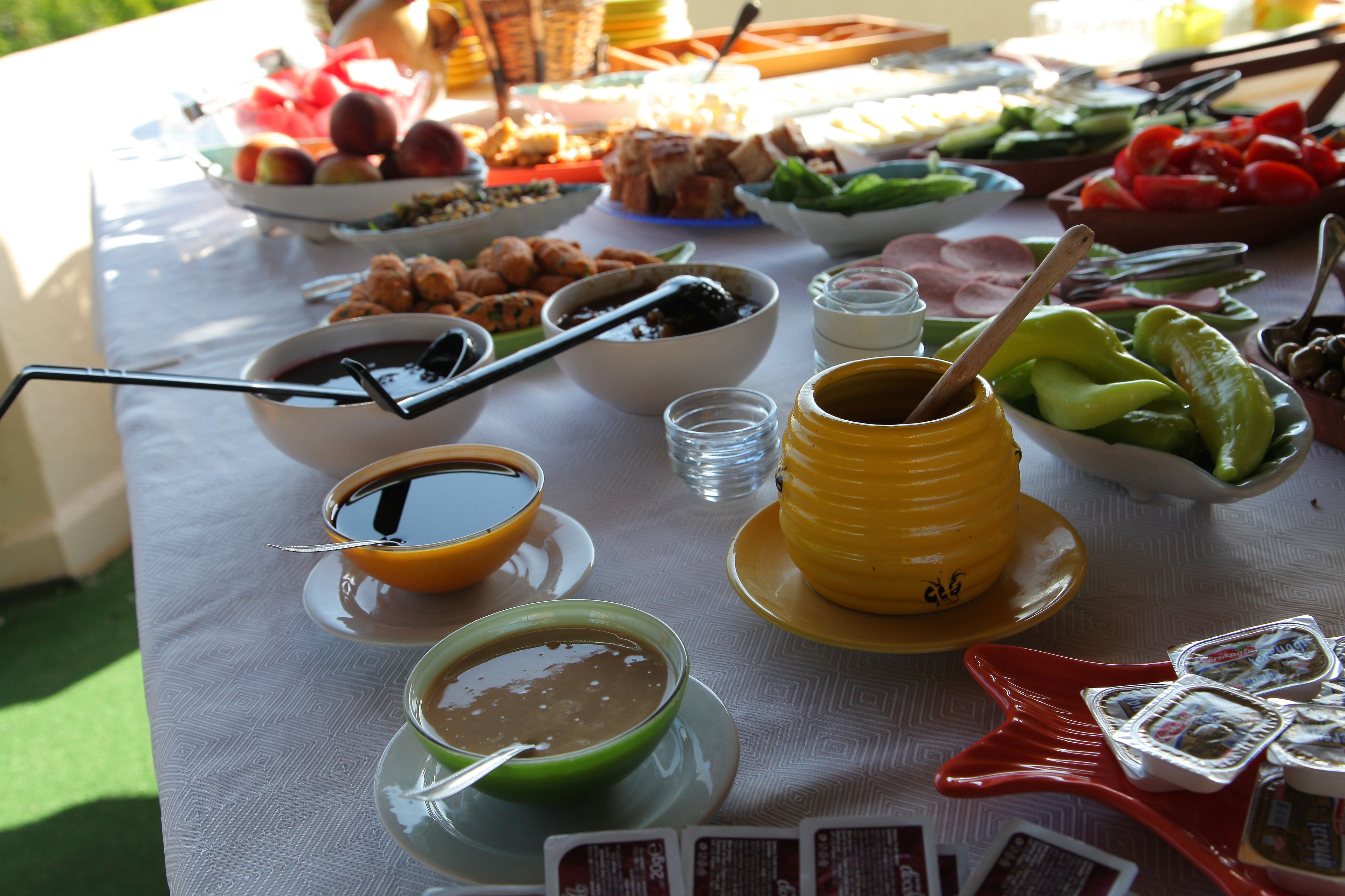 daily to-go breakfast (eur 5 per person)