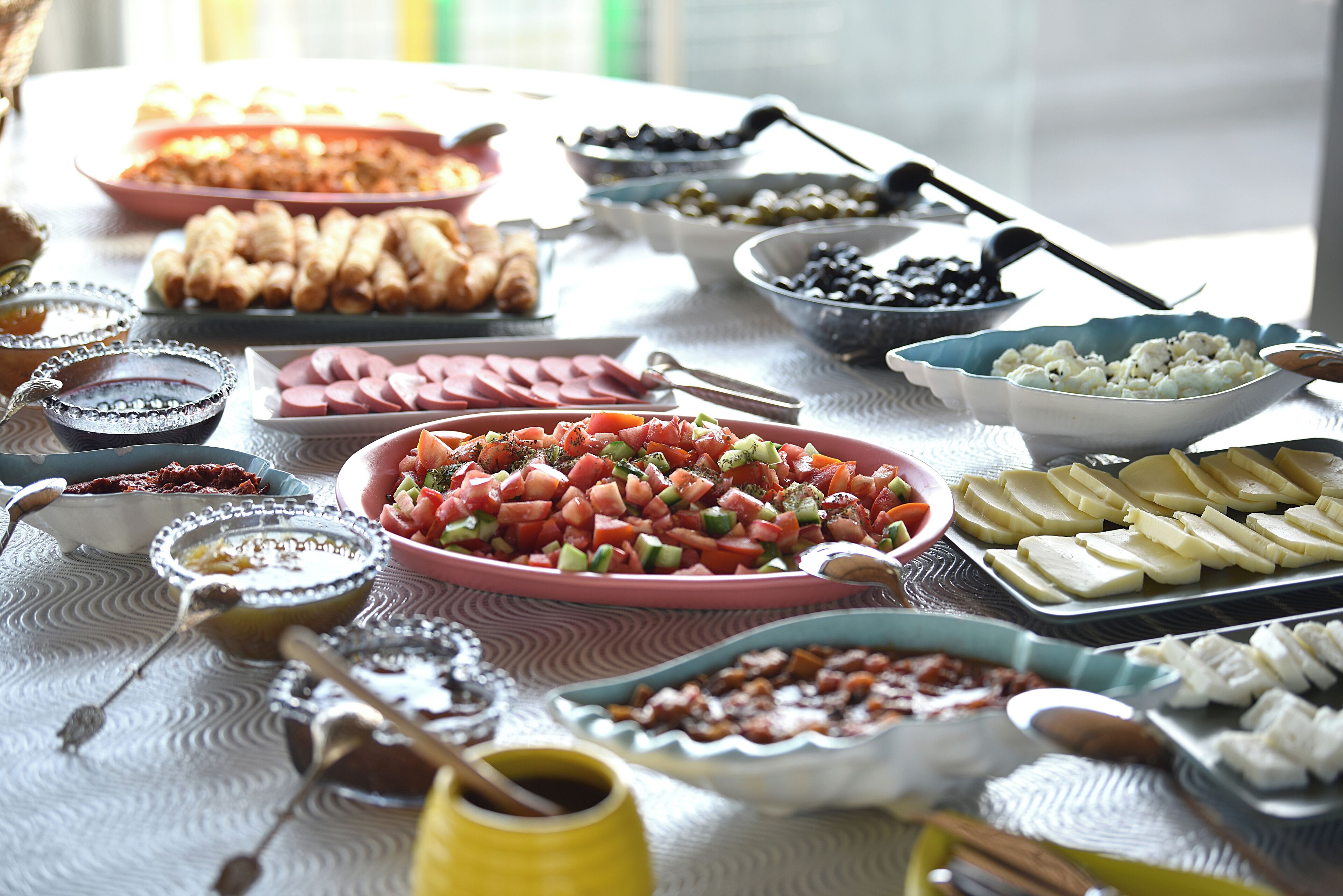 daily to-go breakfast (eur 5 per person)