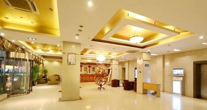 GreenTree Inn ShangHai BeiWaiTan NingGuo Road Station Hotel