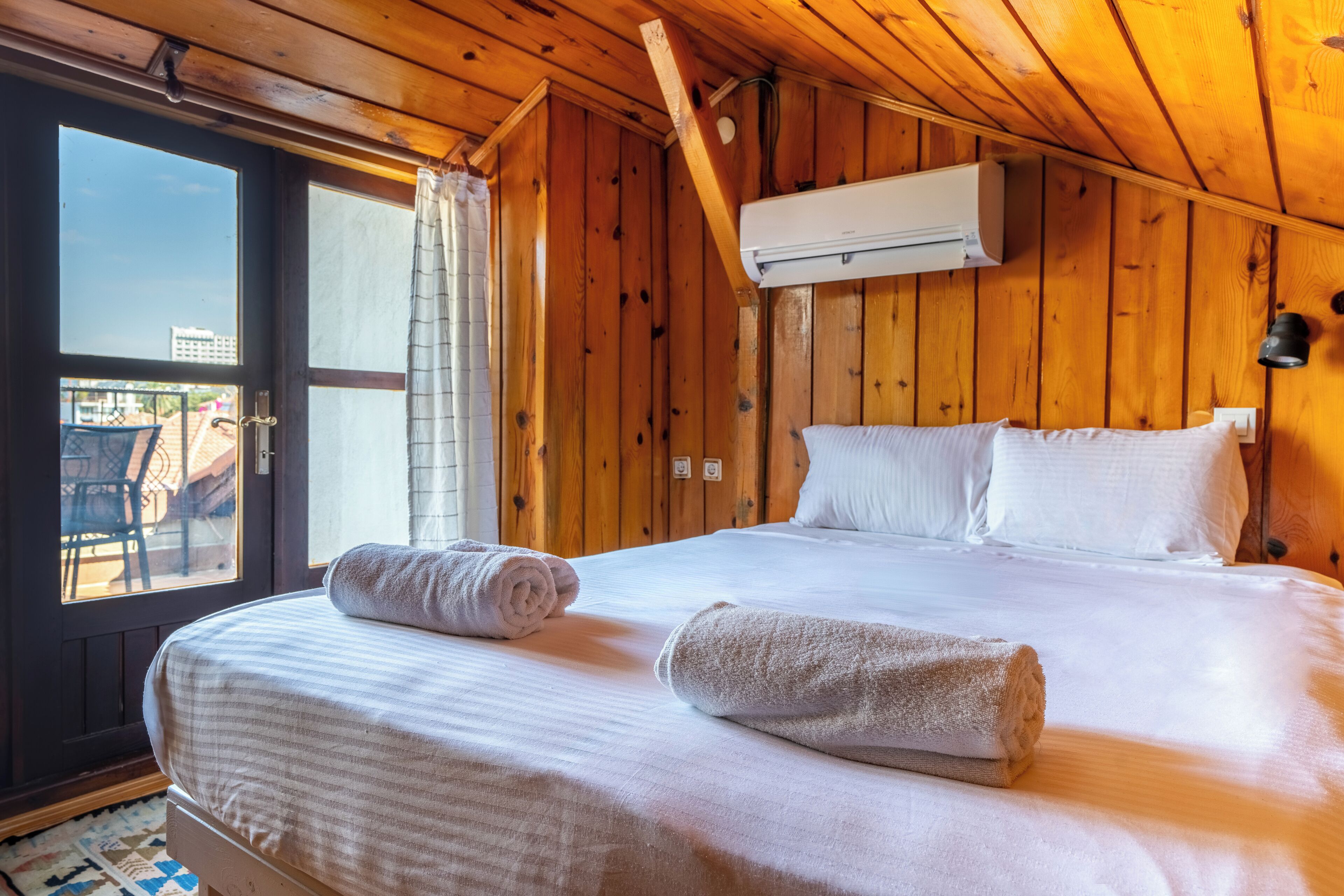 loft | 1 bedroom, minibar, in-room safe, iron/ironing board