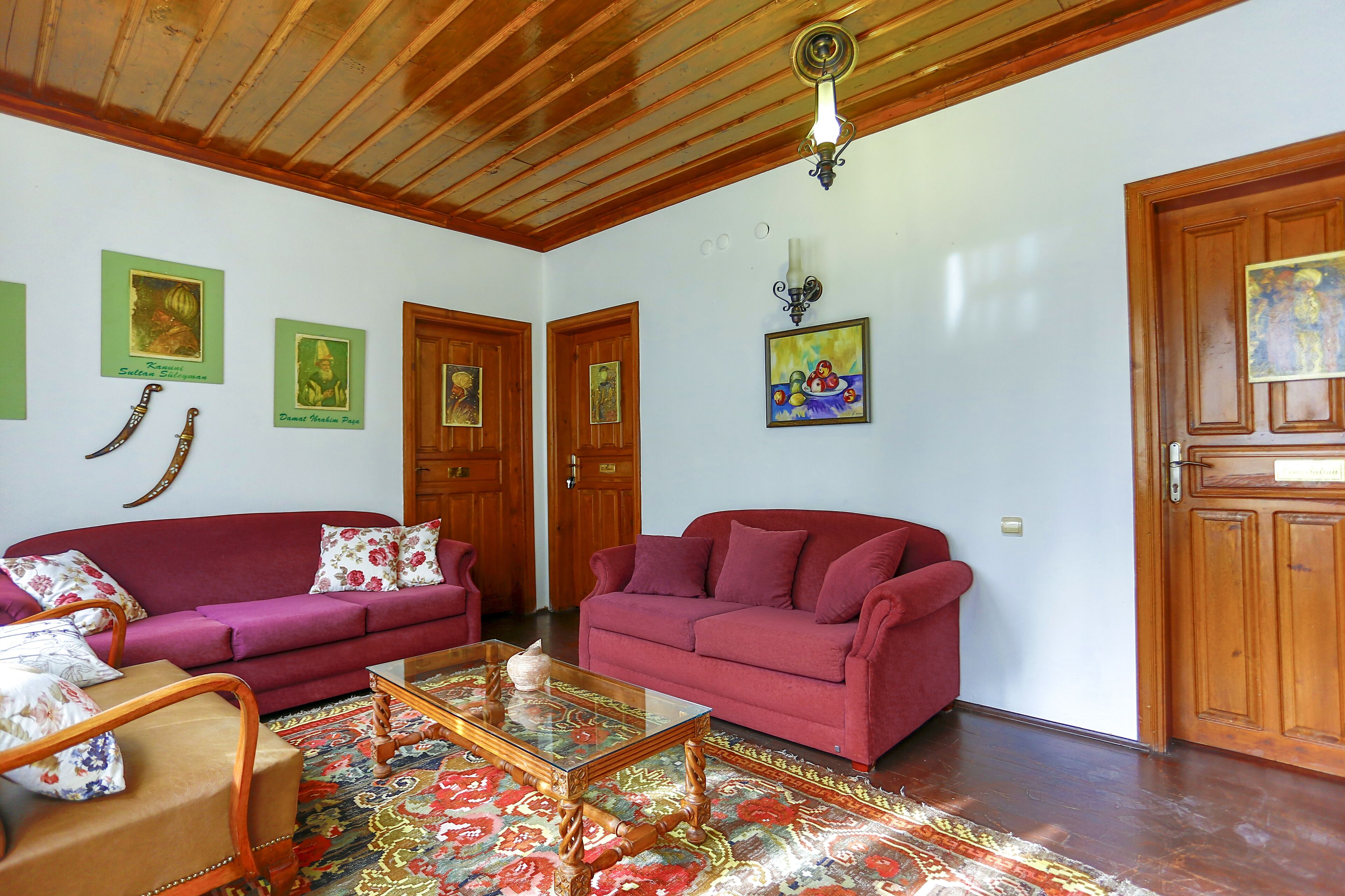 standard double room | living area | 32-inch flat-screen tv with satellite channels, tv