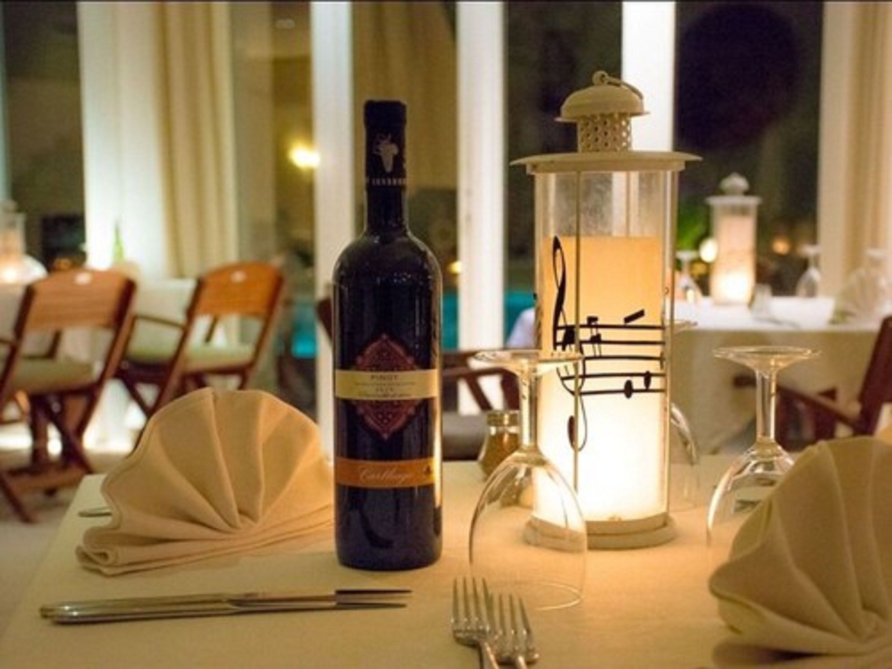 breakfast, lunch, dinner served; international cuisine, pool views