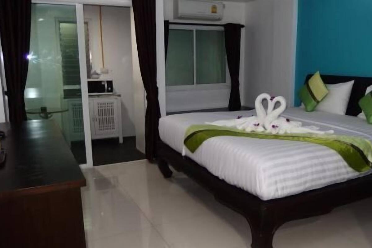 Superior Room | Minibar, in-room safe, cribs (free), rollaway beds (surcharge)