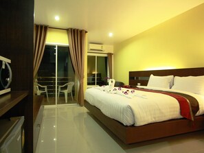 Superior Room | Minibar, in-room safe, free cots/infant beds, rollaway beds - The Great Patong Residence (Patong)