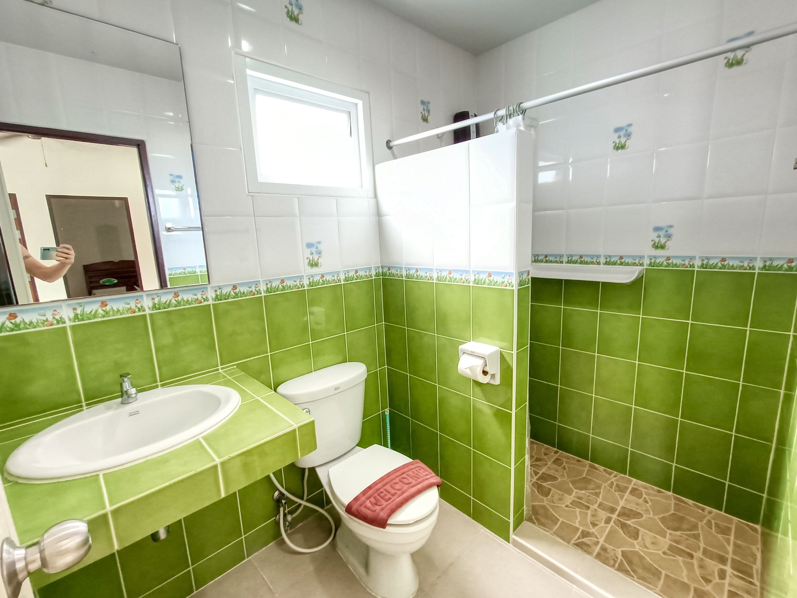 Apartment, Balcony, Mountain View | Bathroom | Shower, hair dryer, towels, soap