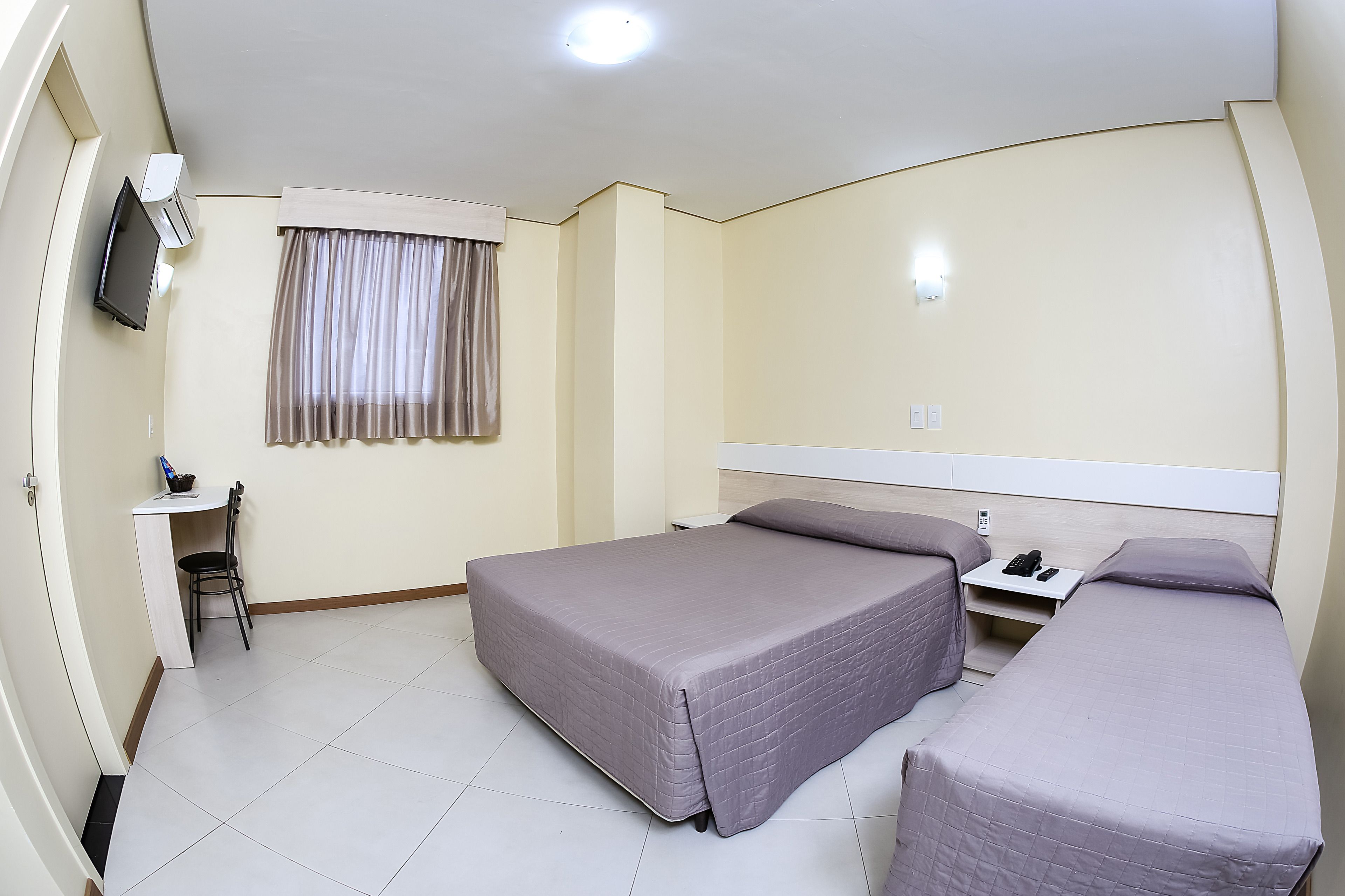 family triple room | 1 bedroom, minibar, in-room safe, desk