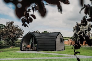 Luxury Cabin, Ensuite, Garden View | Garden view