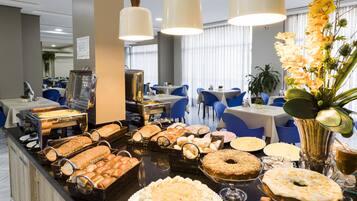 Petit déjeuner buffet compris tous les jours