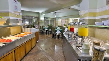 Colazione a buffet, servita tutte le mattine (28 BRL a persona)