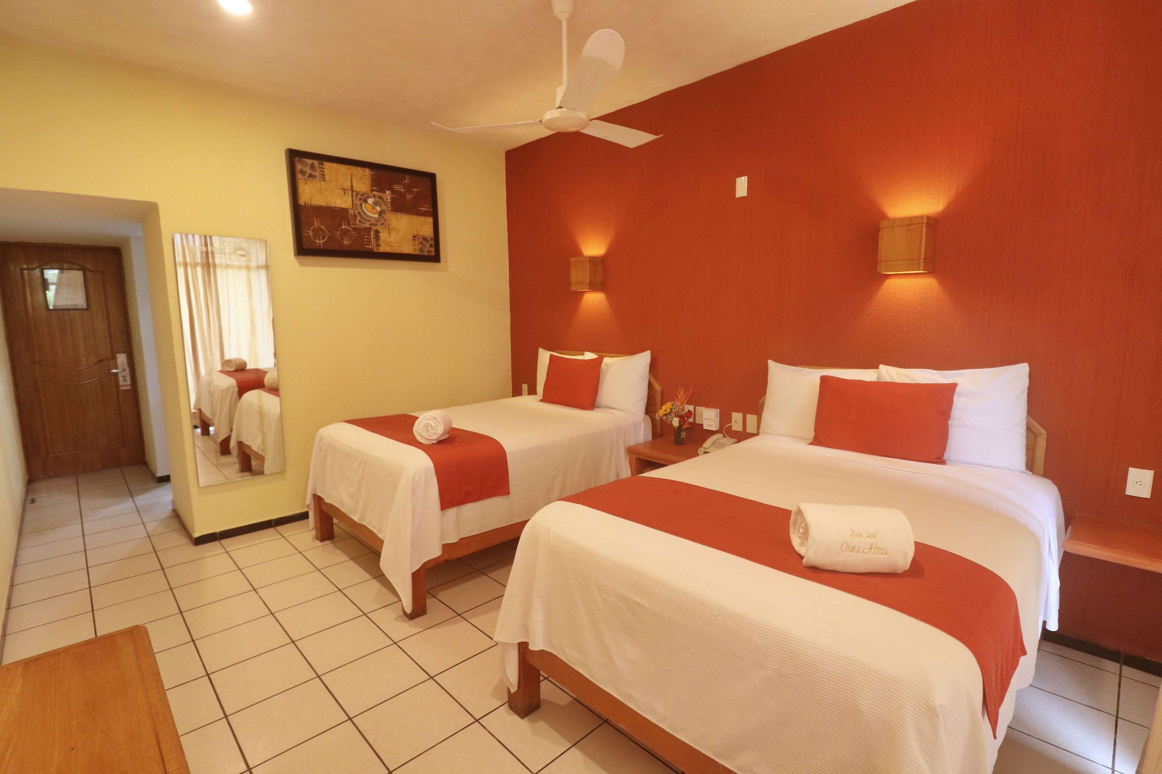 Photo - Surf Olas Altas