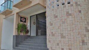 Unclassified image, 3 of 34, button - Condo 46 (Playa del Carmen)