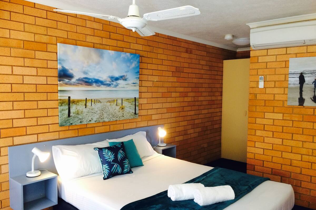 Standard Queen Room | 熨斗/熨衣板、免费 WiFi、床单