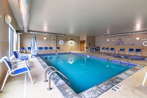 Indendørs pool