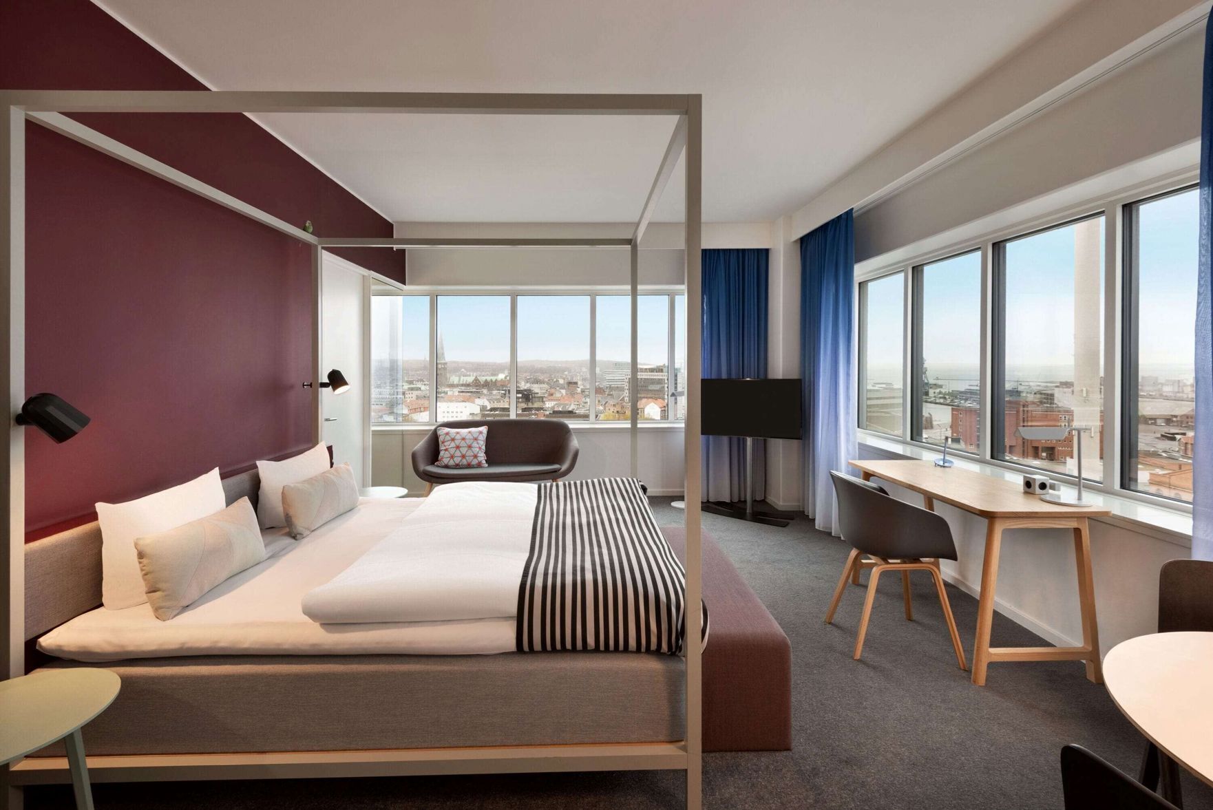 Premium bedding, in-room safe, individually decorated