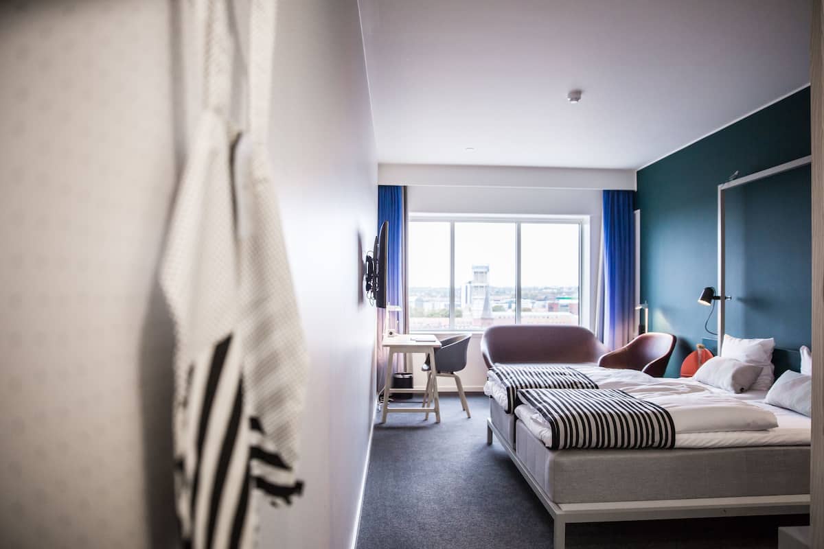 Literie de qualité supérieure, coffres-forts dans les chambres