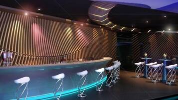 Serves dinner and happy hour