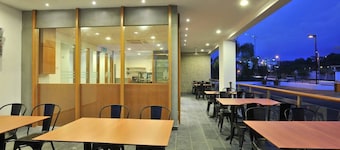 Hotel Primera Suite