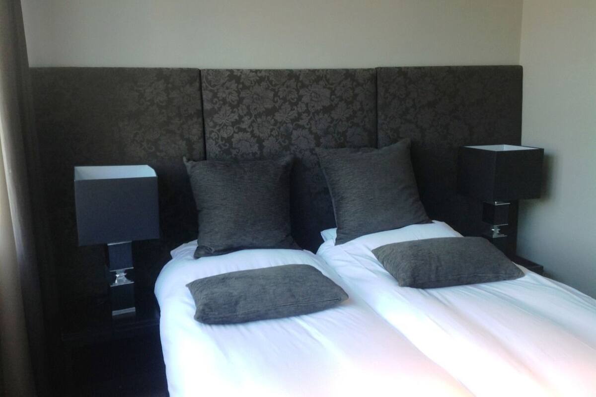 Comfort Double Room | Premium bedding, down duvets, in-room safe, individually decorated