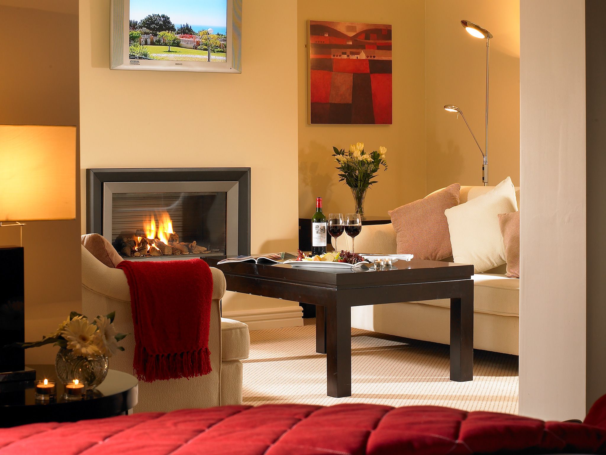 executive suite | premium bedding, in-room safe, desk, soundproofing