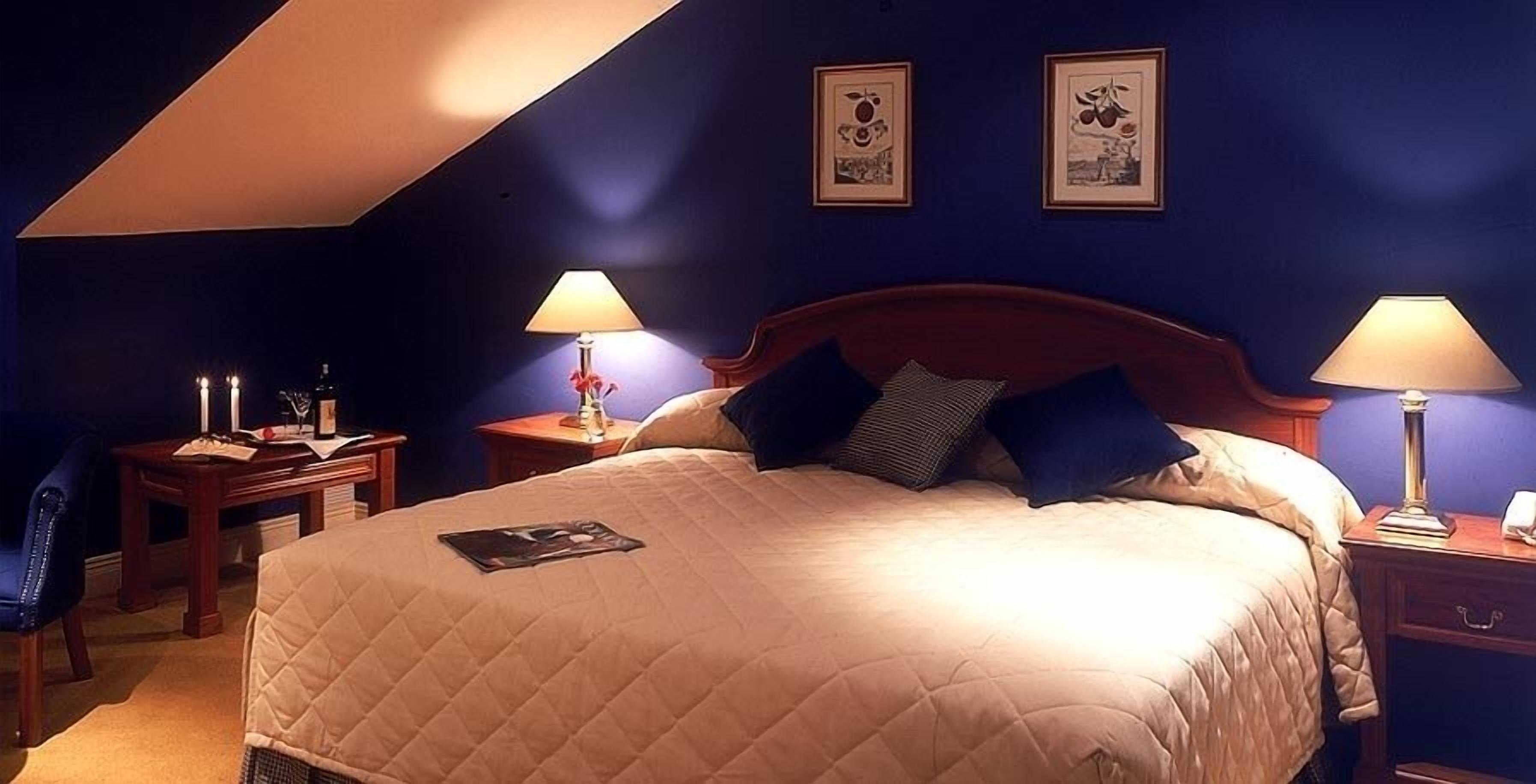 classic double | premium bedding, in-room safe, desk, soundproofing