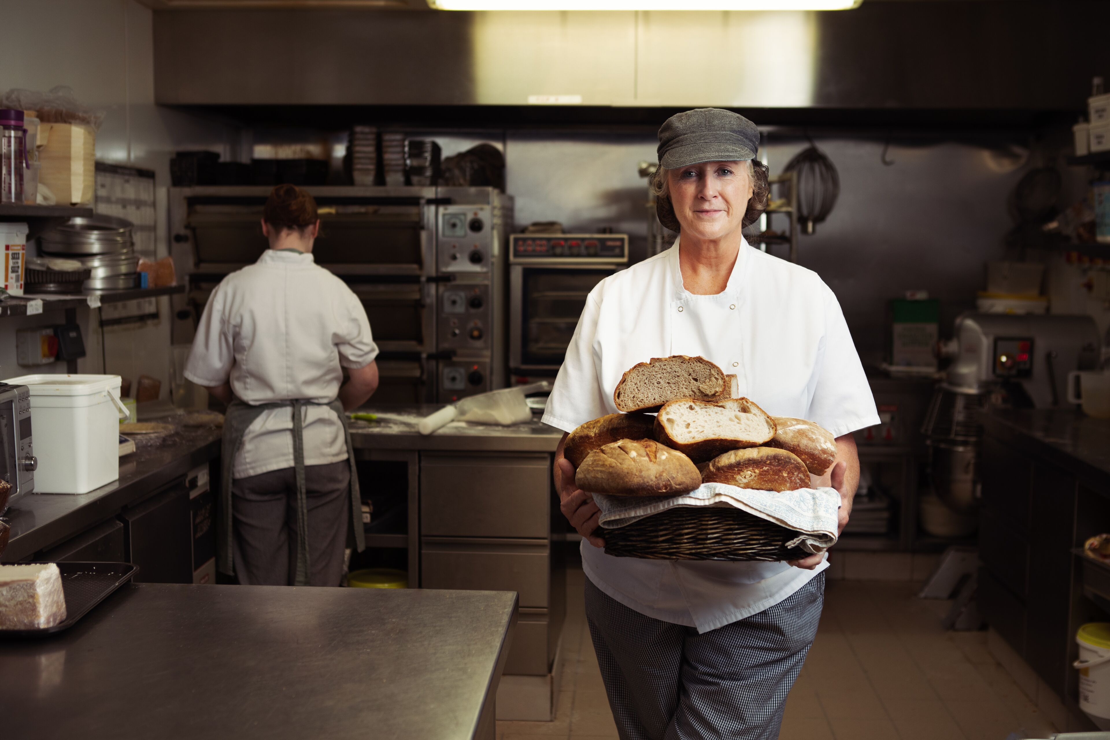 breakfast, lunch, dinner served; irish cuisine