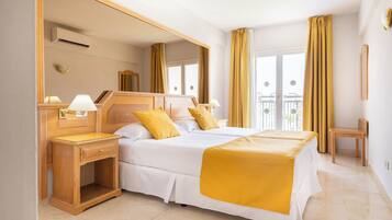 MörklÀggningsgardiner, resesÀng, wi-fi och sÀngklÀder