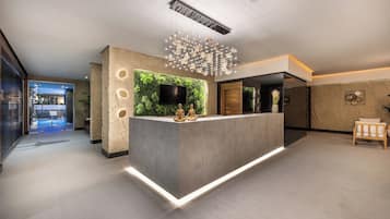 Couples treatment rooms, sauna, steam room, Turkish bath