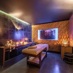 Salas de tratamiento para parejas, sauna y baño de vapor