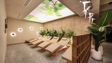 Couples treatment room(s), sauna, steam room, Turkish bath/hammam