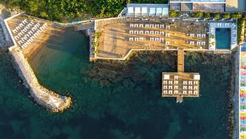 Private beach, sun loungers, beach umbrellas, beach towels