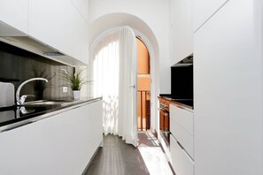 Deluxe Apartment, 3 Bedrooms, Terrace | Private kitchen - Piazzetta Margutta - My Extra Home (Rome)