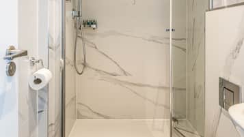 Standard Double Room, Ensuite | Bathroom