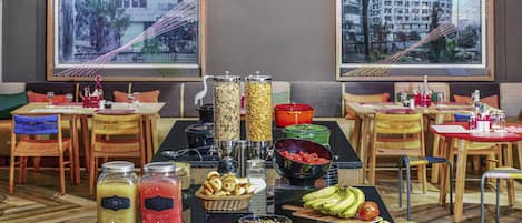 Petit déjeuner buffet (350 INR par personne)