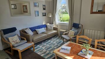 Apartment, Ensuite (Room 4) | Lounge