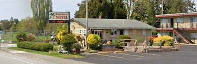 Beach Grove Motel