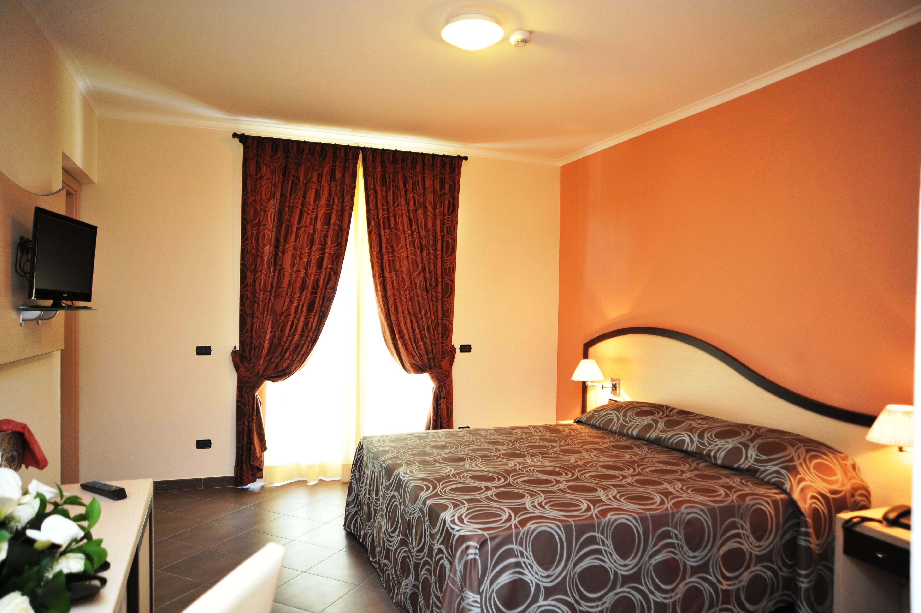 frette italian sheets, premium bedding, minibar, in-room safe