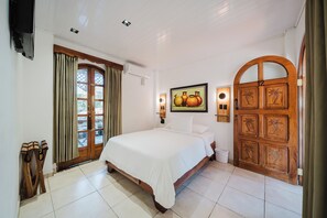 Superior Double Room, 1 Double Bed, Private Bathroom | In-room safe, desk, laptop workspace, WiFi (free) - Hotel Villabosque Eco Boutique (Quepos)