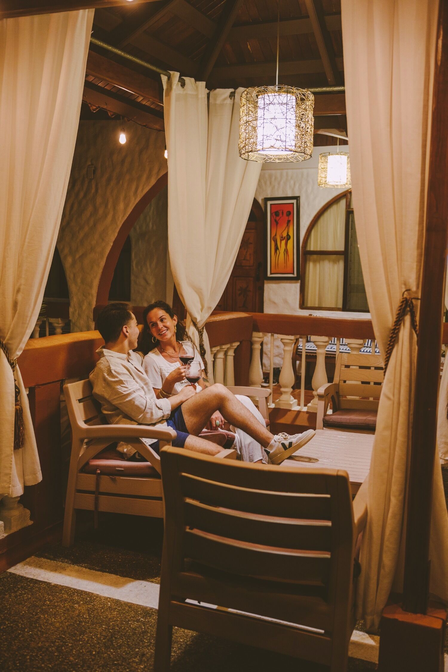 32-inch lcd tv with cable channels, tv, books