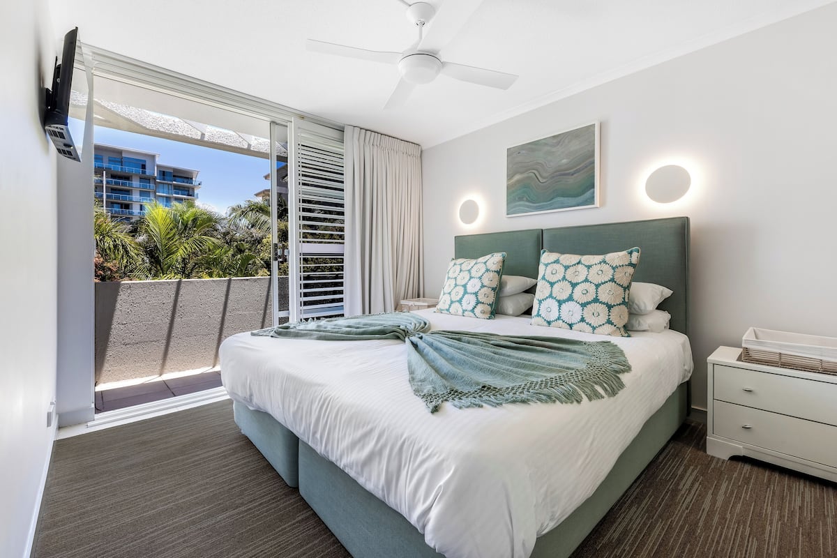 Two Bedroom Apartment with Spa Bath | Individually decorated, individually furnished, iron/ironing board