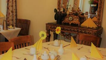 Mittagessen und Abendessen