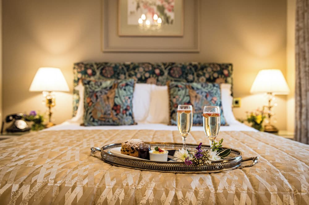 Fernhill House Hotel & Gardens