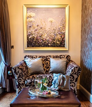 經典雙人房 | 高級寢具、獨特設計、獨特裝修、書桌