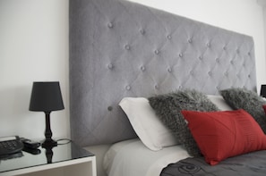 Down comforters, in-room safe, individually decorated - Rentals In Miraflores (Lima)