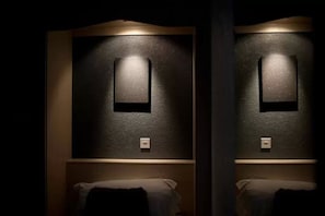 免費嬰兒床、免費 Wi-Fi