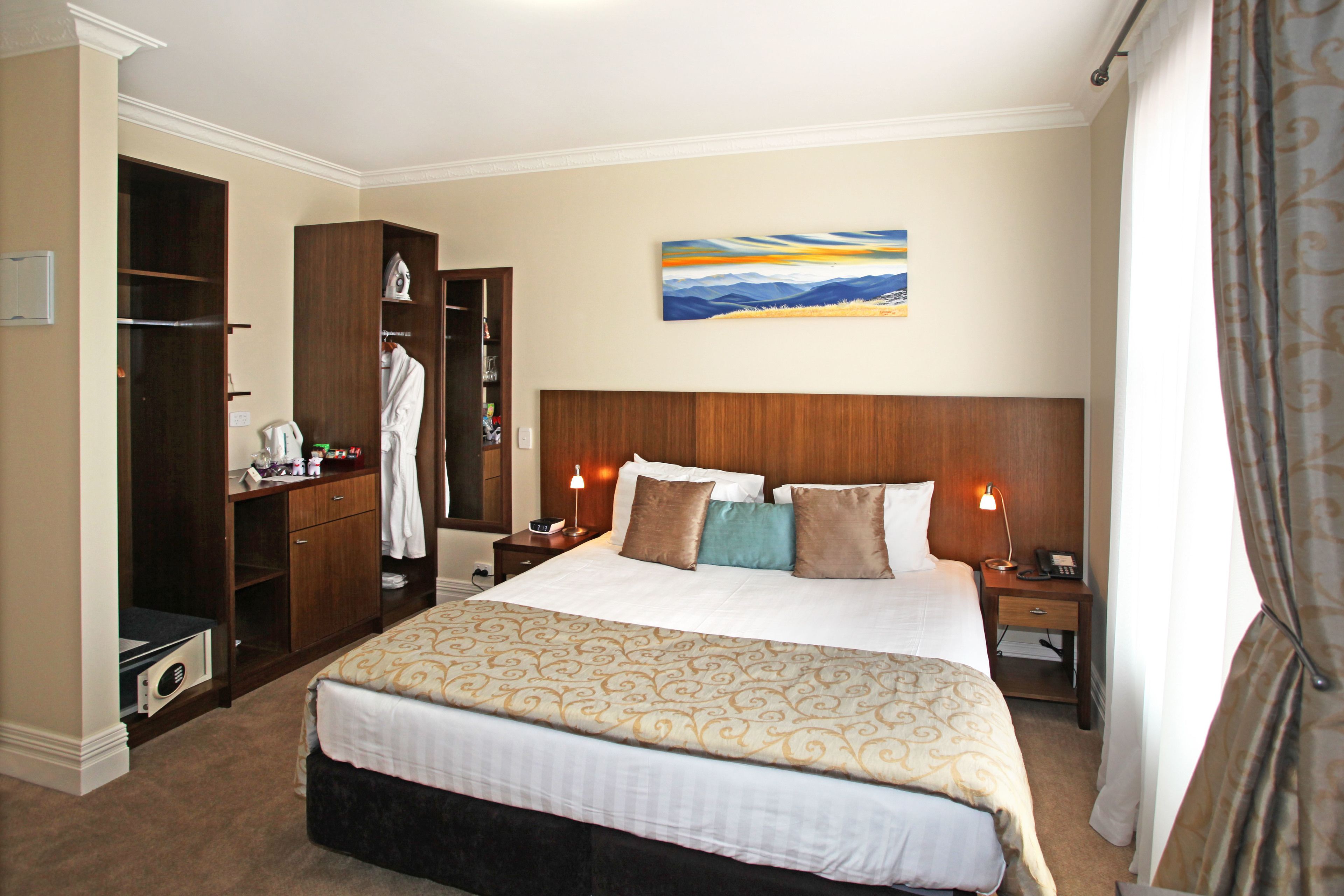 interconnecting executive | 1 bedroom, minibar, in-room safe, individually decorated