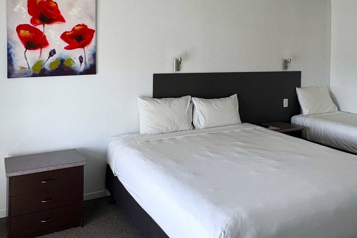 Kamar Standar | Wi-Fi gratis dan seprai linen