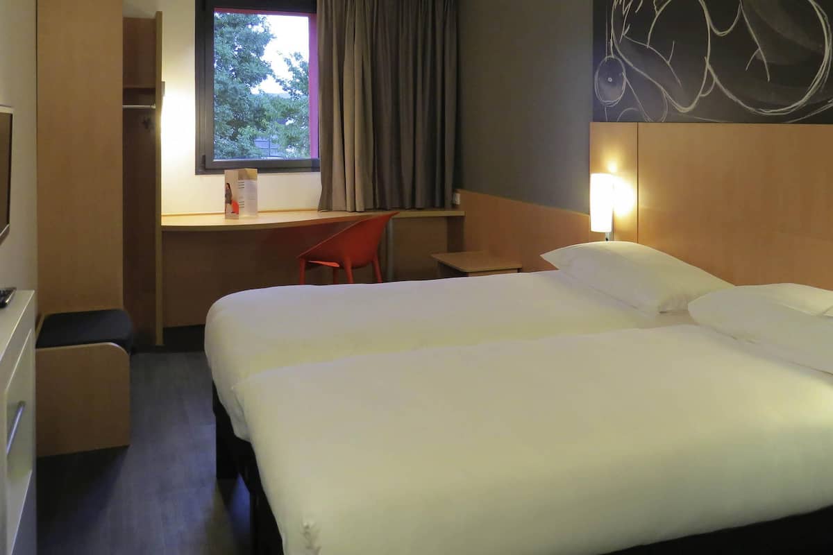 Standard Room, 2 Single Beds