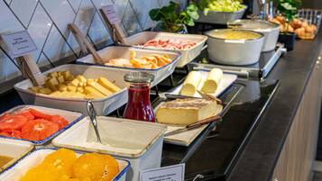 Daily buffet breakfast (EUR 12.90 per person)
